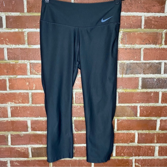 Nike Pants - Womens Nike Dri Fit Cropped Leggings Size S